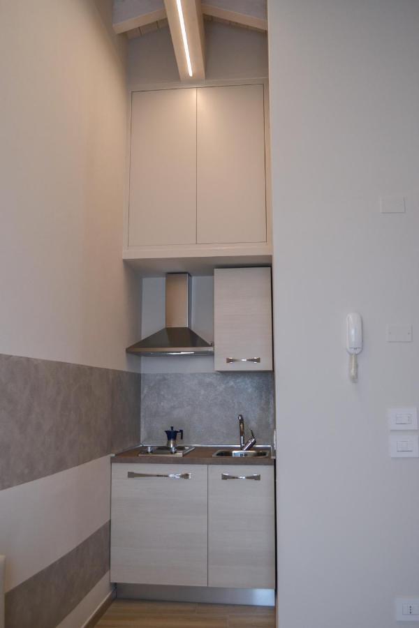 Garda Lake Maison D'Isabella โลนาโต ภายนอก รูปภาพ