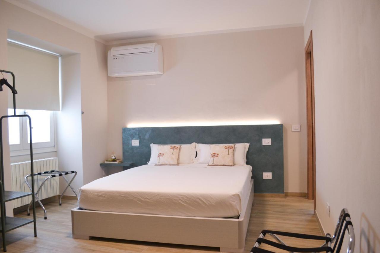 Garda Lake Maison D'Isabella โลนาโต ภายนอก รูปภาพ