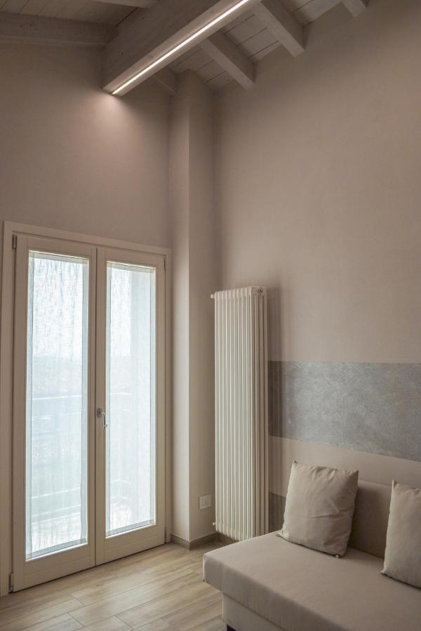Garda Lake Maison D'Isabella โลนาโต ภายนอก รูปภาพ