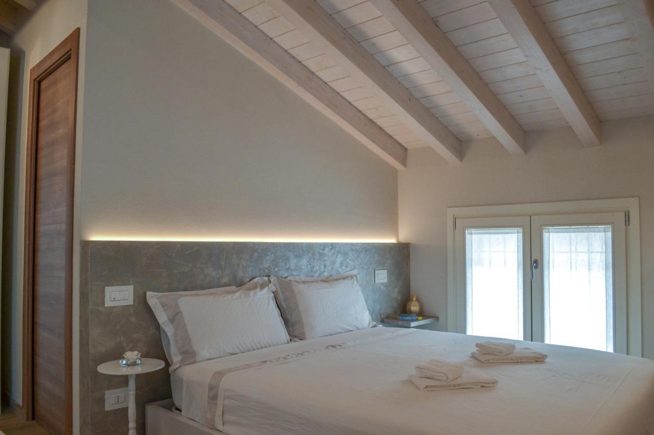 Garda Lake Maison D'Isabella โลนาโต ภายนอก รูปภาพ