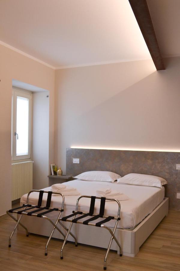 Garda Lake Maison D'Isabella โลนาโต ภายนอก รูปภาพ